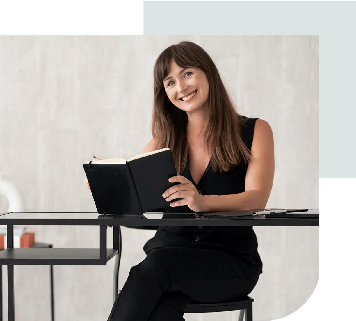 Töltse ki a regisztrációs űrlapot, és az RT TAX ügyintézői felveszik Önnel a kapcsolatot